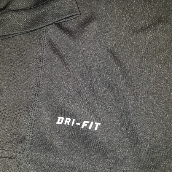 Nike Dri Fit-γ SOLD AT YARD SALEγ - Picture 4 of 6